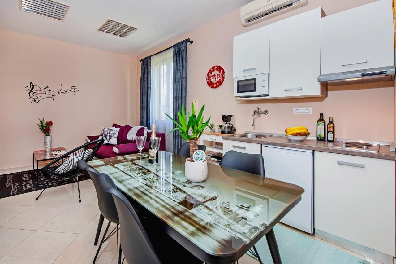 Rovinj City Apartment Bagian luar foto